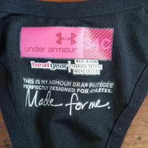 Under Armour Intimates & Sleepwear - Under Armor zip front sports bra racer back Under Armour Intimates & Sleepwear - Under Armor zip front sports bra racer back